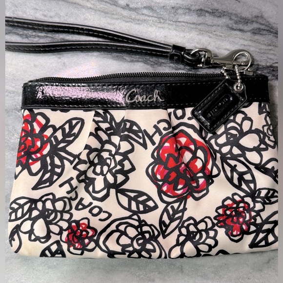 COACH POPPY DAISY GRAFFITI WRISTLET WALLET REMOVEABLE STRAP COIN PURSE POUCH